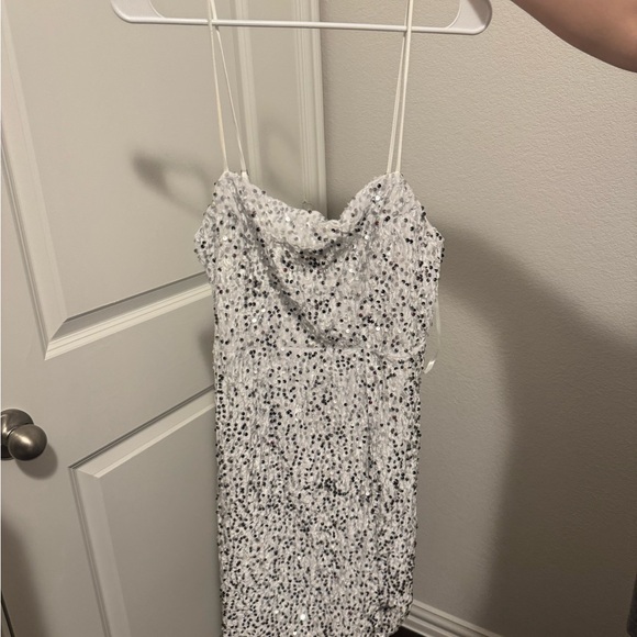 Selfie Leslie Dresses & Skirts - Selfie Leslie White Sequin Mini Dress